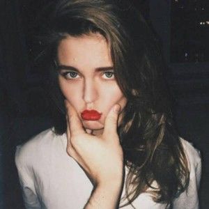 Meet your Posher, Julia